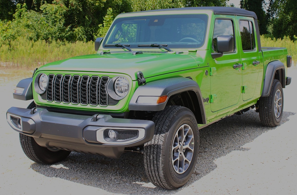 New 2025 Jeep Gladiator SPORT S 4X4 Pickup