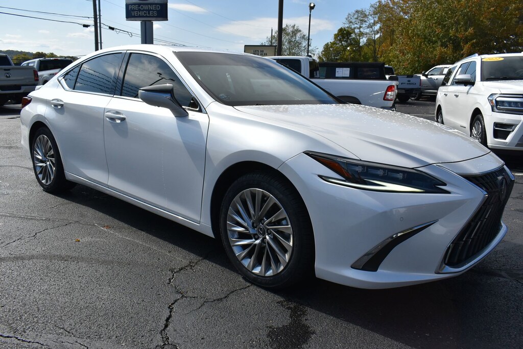 Used 2023 Lexus ES 300h Ultra Luxury Sedan