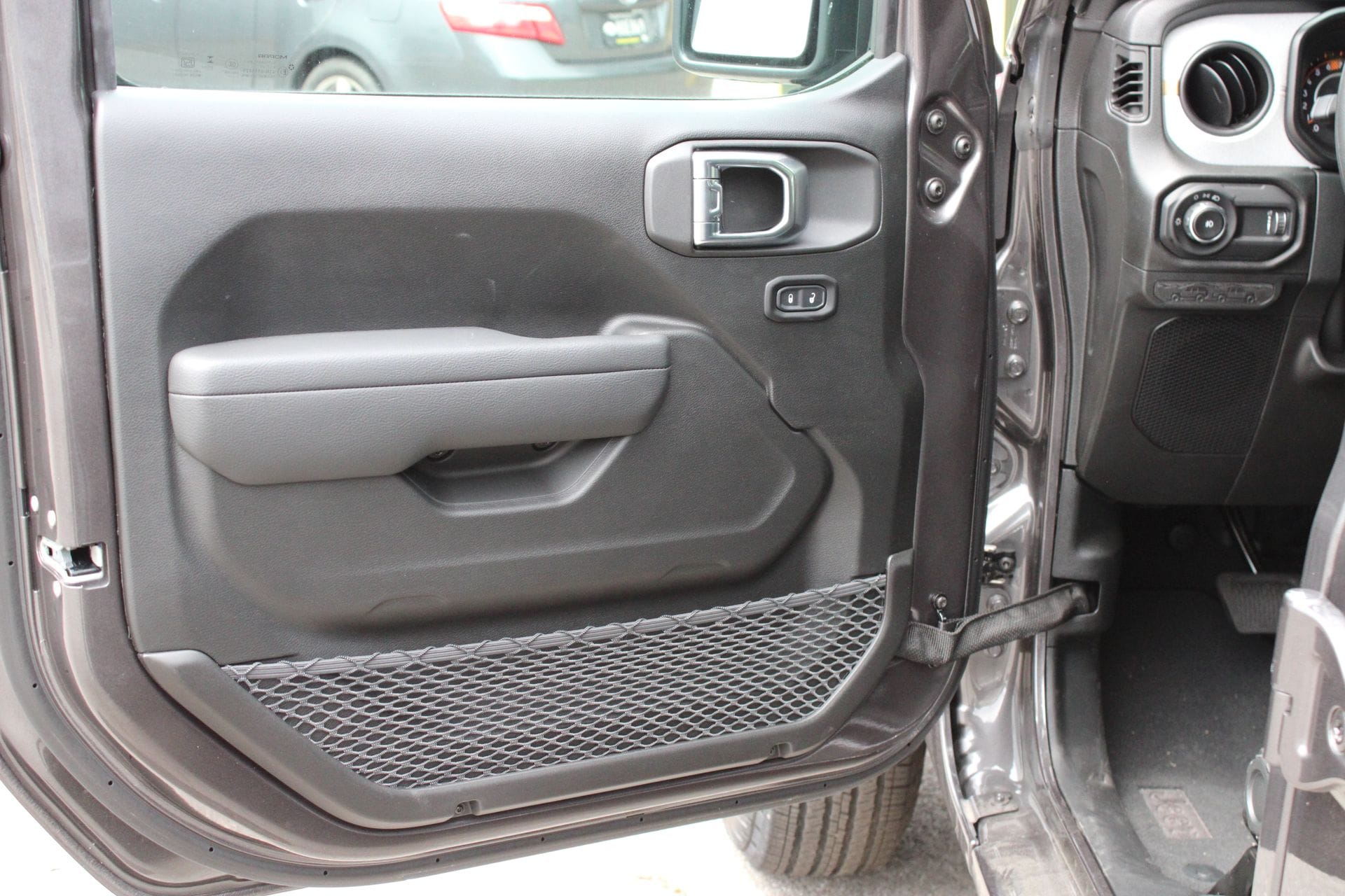 2026 Jeep Wrangler 4-Door Sport - Photo 12