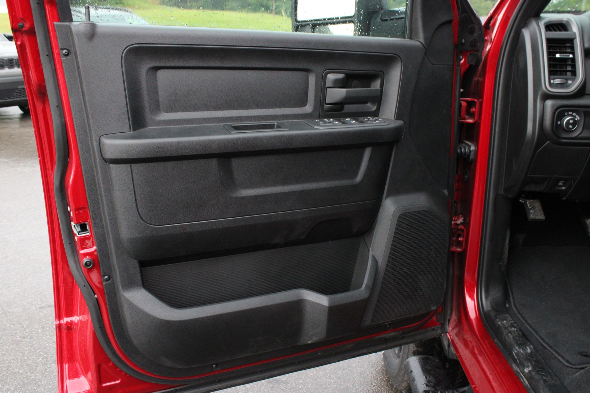 2026 RAM 2500 Tradesman/Black Express - Photo 13