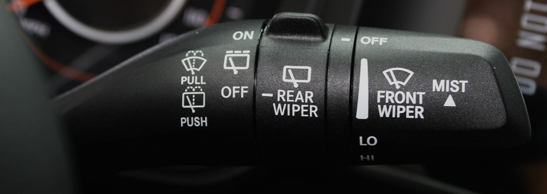 2026 Jeep Wrangler 4-Door Sahara - Photo 28