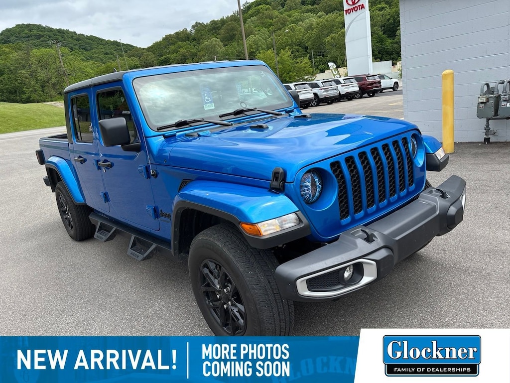 Used 2021 Jeep Gladiator Sport Truck Crew Cab