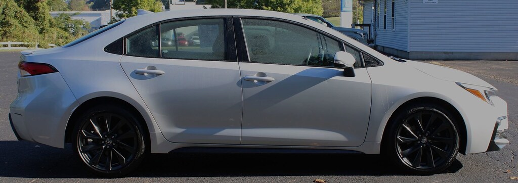 Used 2024 Toyota Corolla SE Sedan