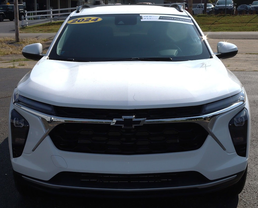 Used 2024 Chevrolet Trax LT SUV