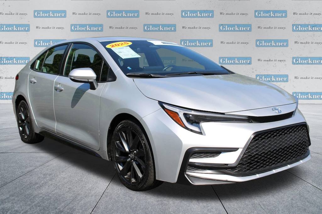 Used 2025 Toyota Corolla SE Sedan