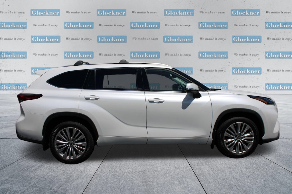 Used 2023 Toyota Highlander Platinum SUV