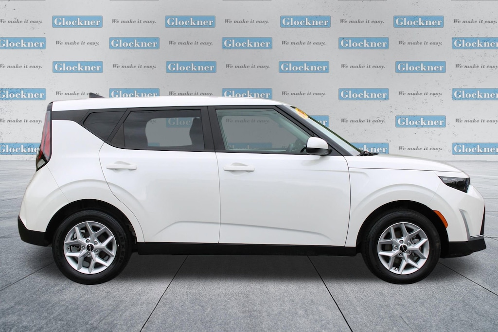 Used 2025 Kia Soul LX Hatchback