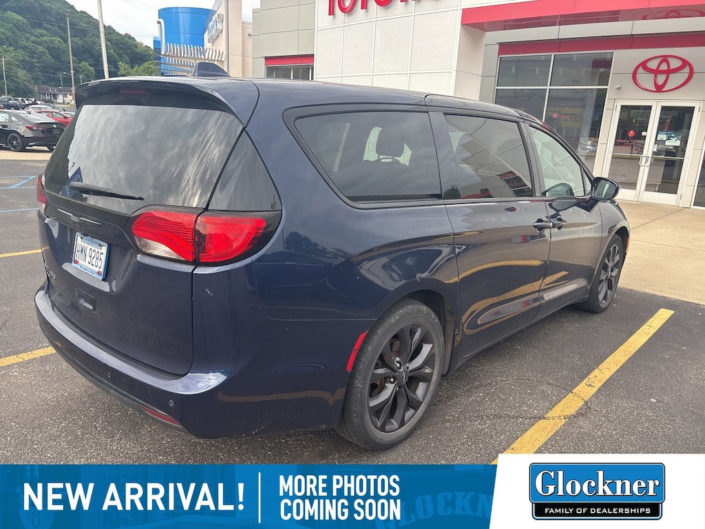 Used 2020 Chrysler Pacifica Touring Van Passenger Van