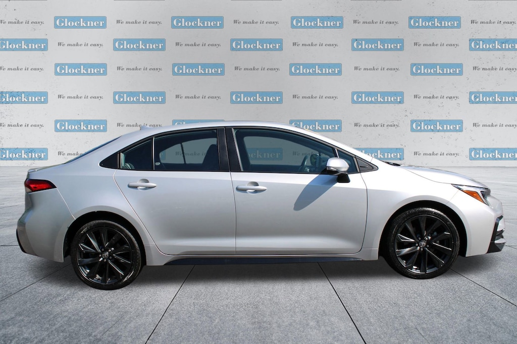Used 2025 Toyota Corolla SE Sedan