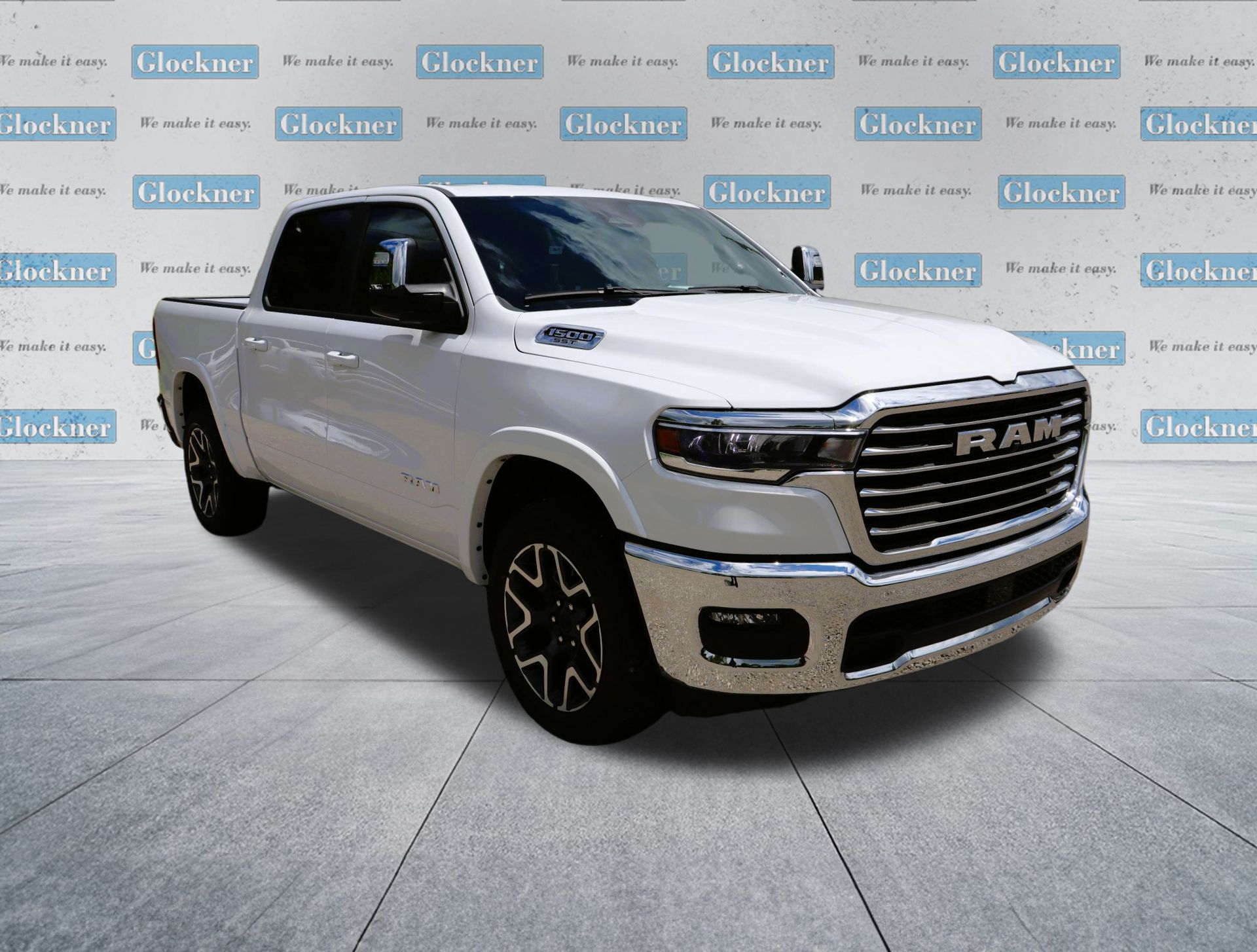 2025 Ram 1500 Laramie photo 3
