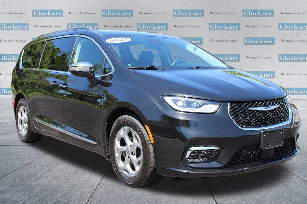 Used 2022 Chrysler Pacifica Limited Van Passenger Van