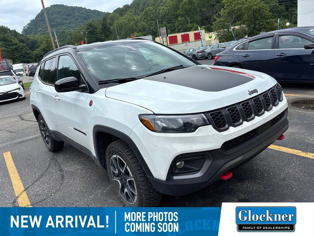 Used 2025 Jeep Compass Trailhawk SUV