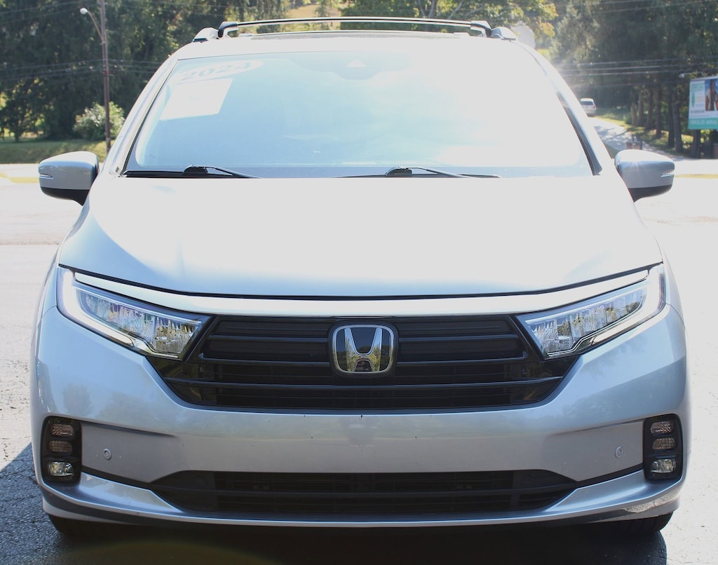 Used 2024 Honda Odyssey Touring Van