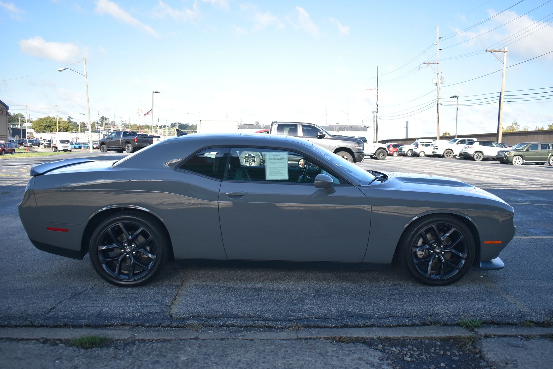 2023 Dodge Challenger GT photo 4