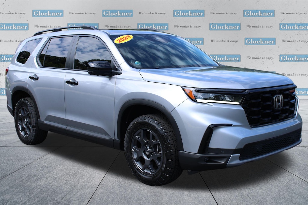 Certified 2025 Honda Pilot TrailSport SUV