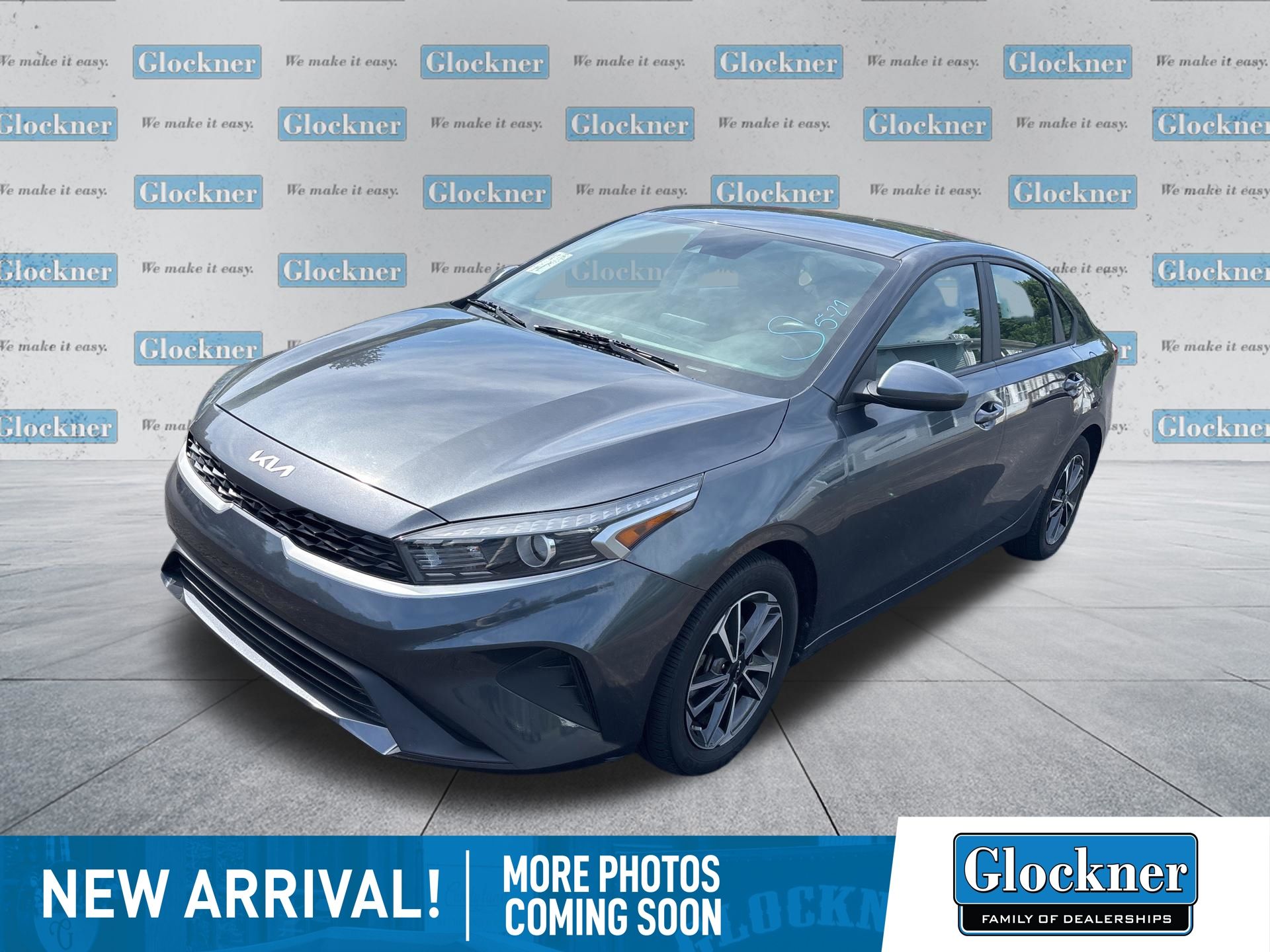 2022 Kia Forte LXS AT's photo