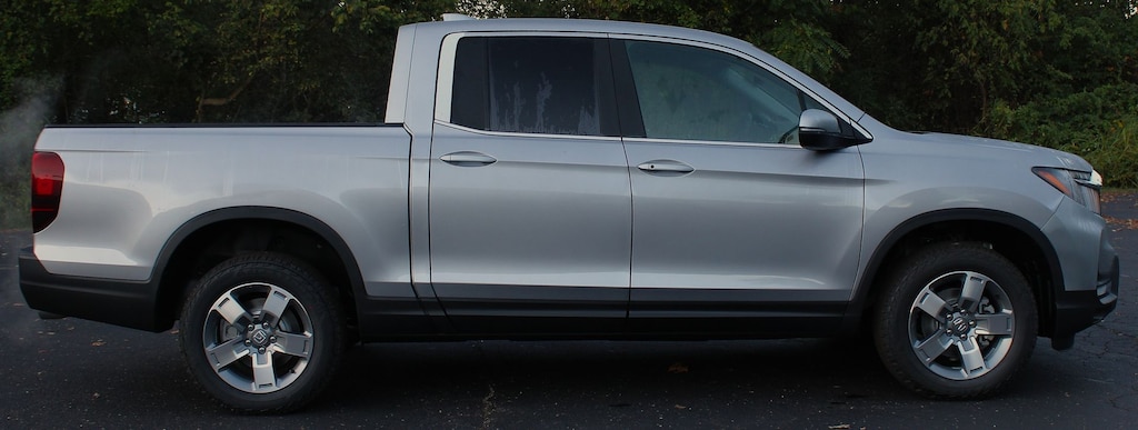 New 2025 Honda Ridgeline RTL Truck Crew Cab