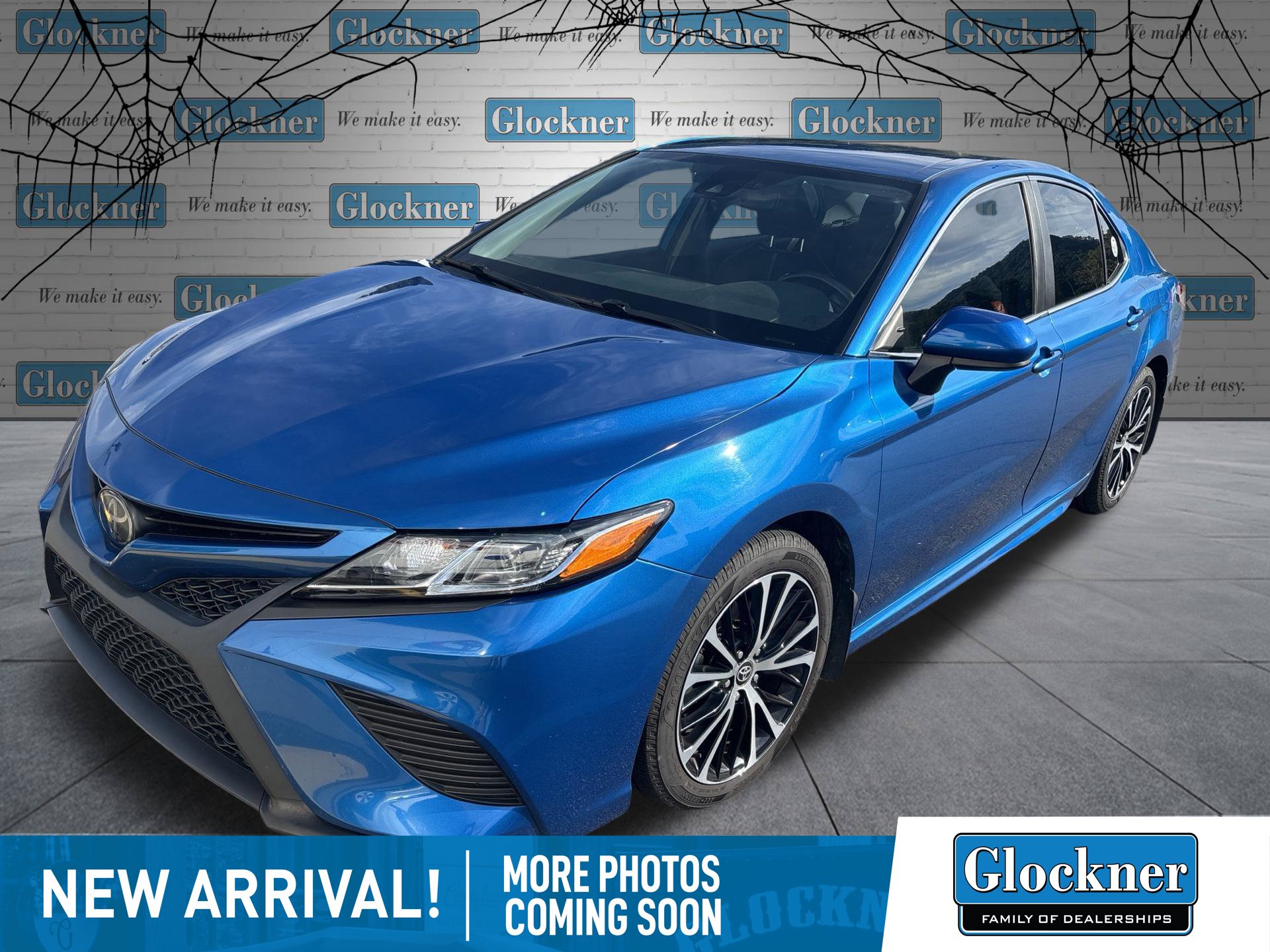 Used 2020 Toyota Camry SE with VIN 4T1G11AK0LU379043 for sale in Portsmouth, OH
