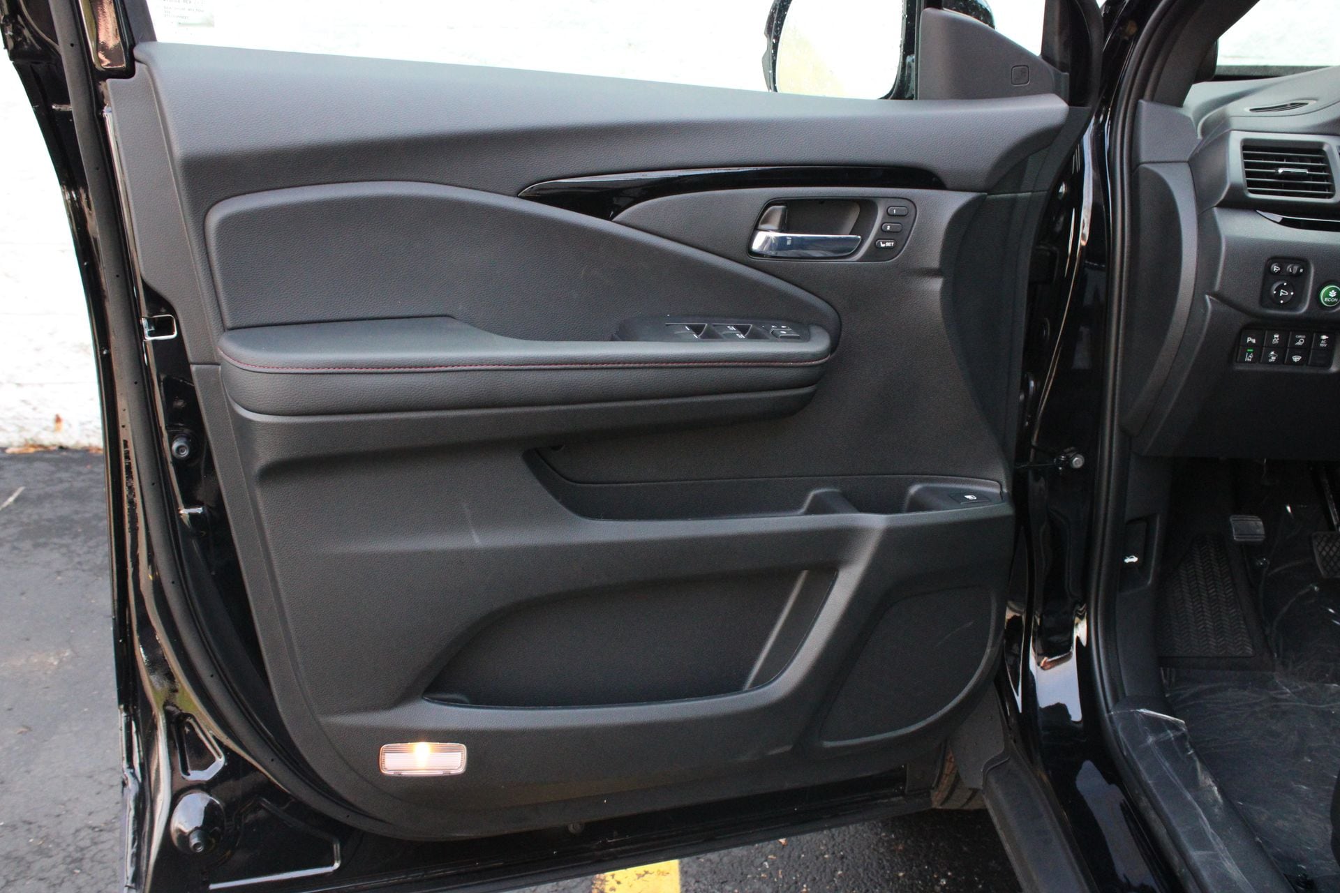 2026 Honda Ridgeline Black Edition - Photo 11