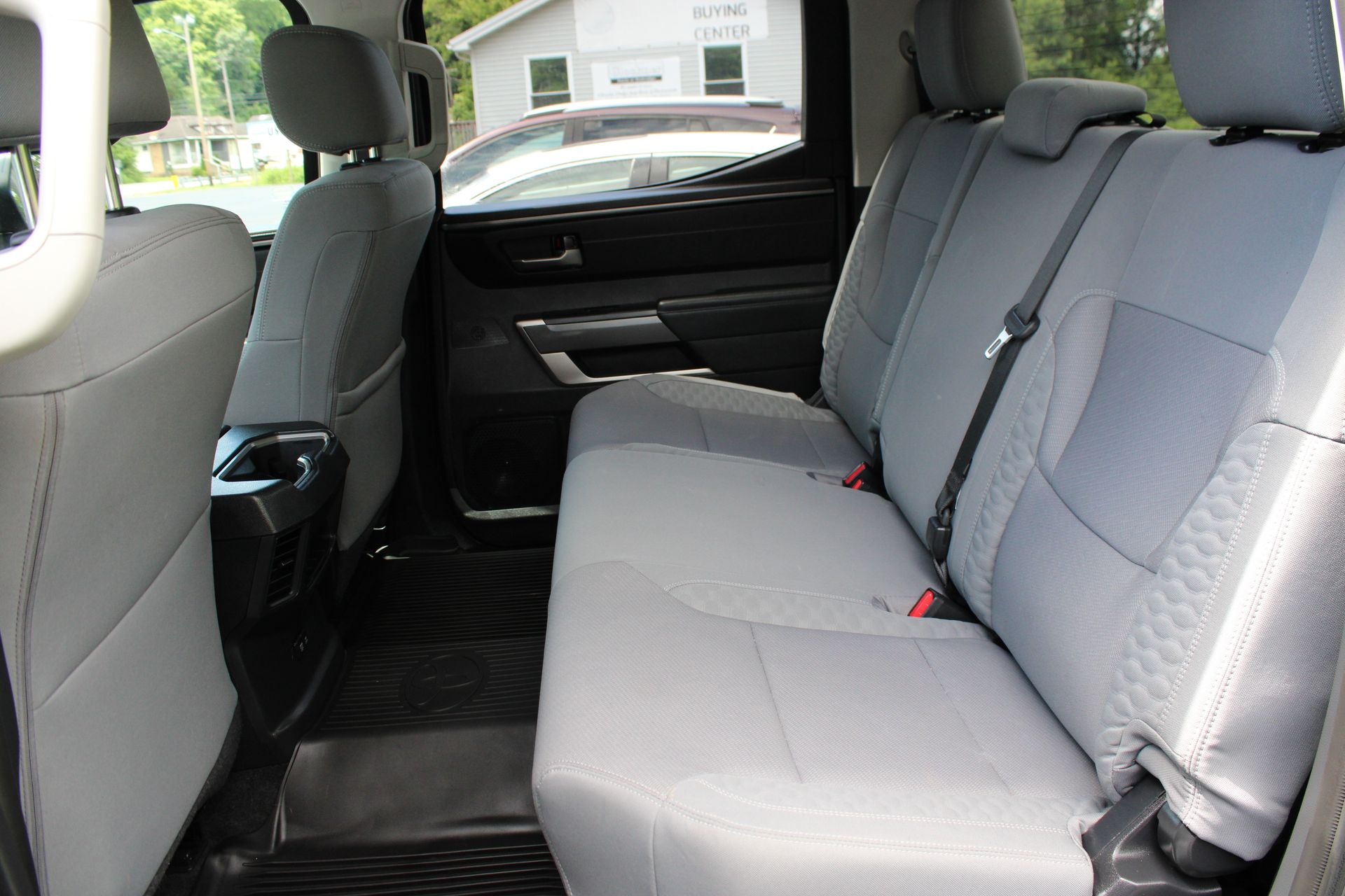 2024 Toyota Tundra SR5 - Photo 20