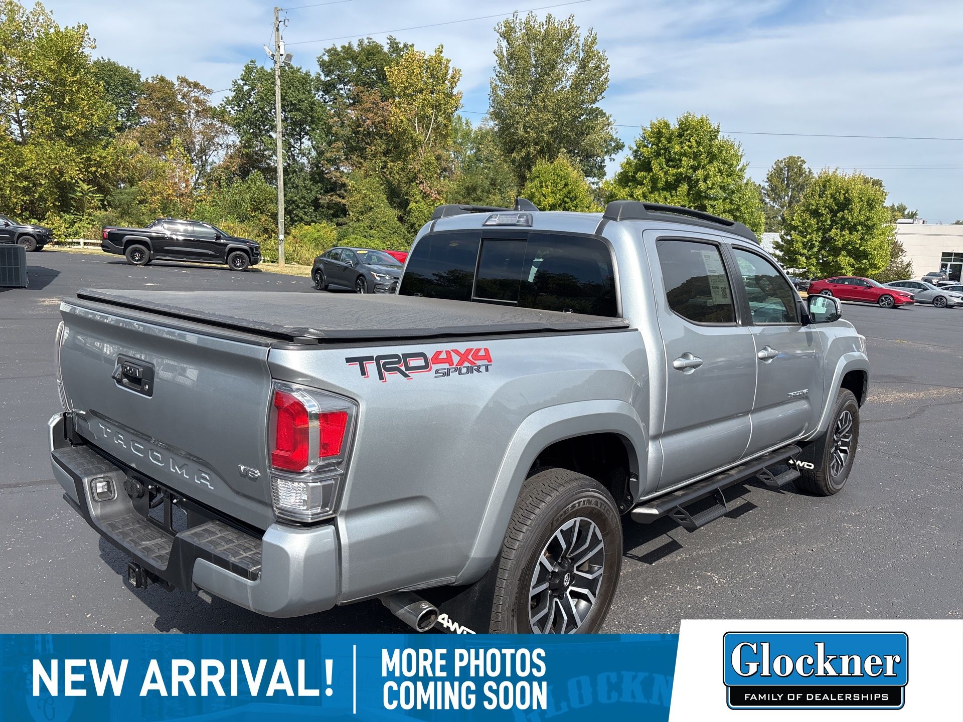 2023 Toyota Tacoma TRD Sport V6 photo 3