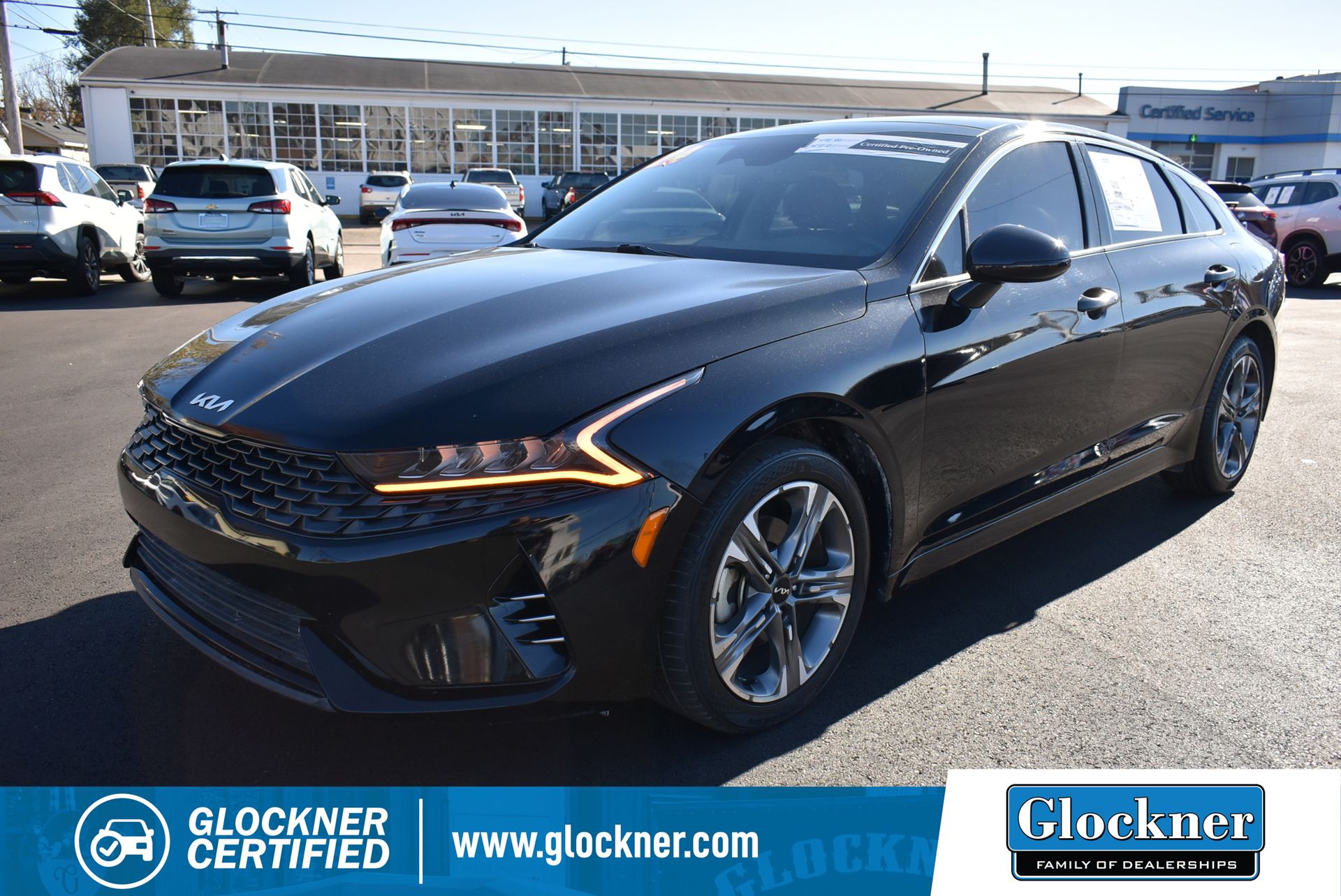 2024 Kia K5 EX's photo