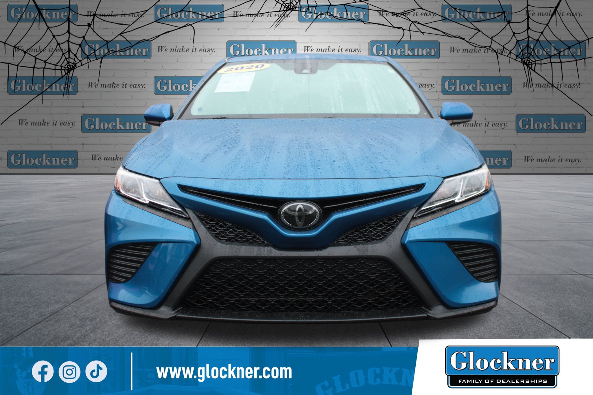 Used 2020 Toyota Camry SE with VIN 4T1G11AK0LU379043 for sale in Portsmouth, OH