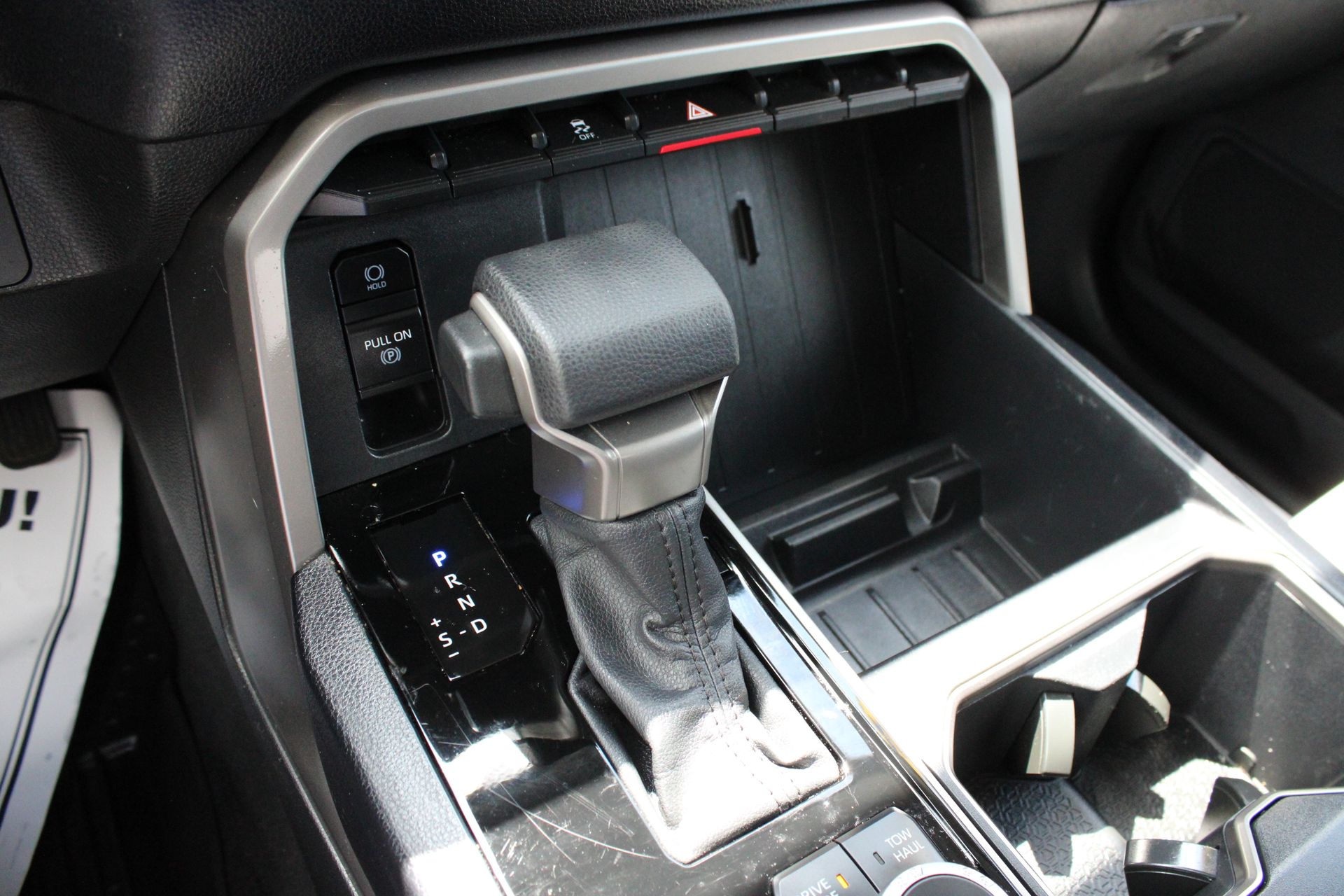 2024 Toyota Tundra SR5 - Photo 40