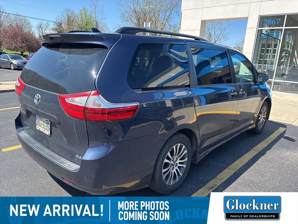 Used 2018 Toyota Sienna XLE Van Passenger Van