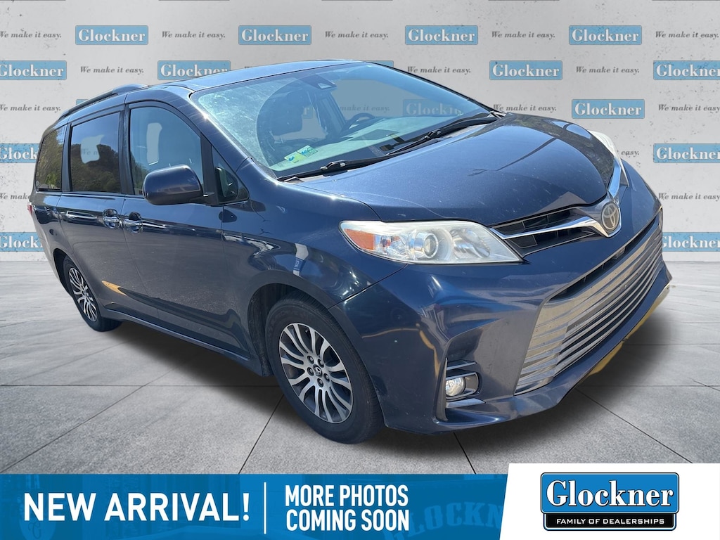 Used 2018 Toyota Sienna XLE Van Passenger Van
