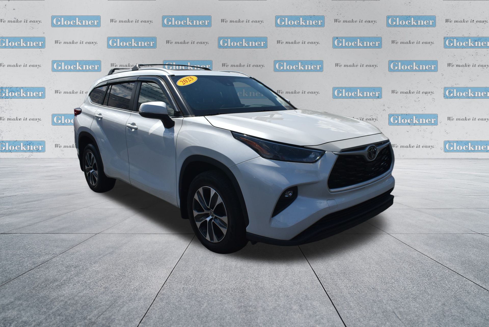2023 Toyota Highlander L photo 3