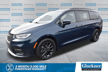 2021 Chrysler Pacifica Touring Van Passenger Van