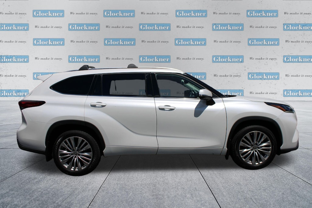 Used 2023 Toyota Highlander Platinum SUV