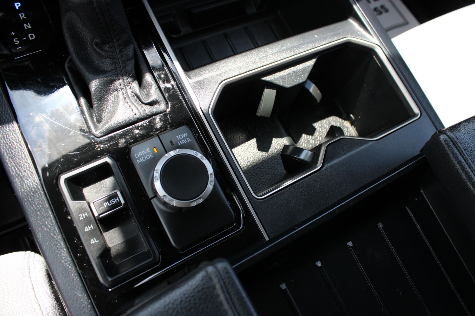 2024 Toyota Tundra SR5 - Photo 41