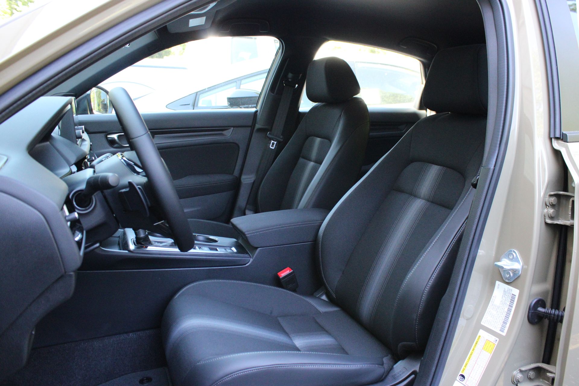 2026 Honda Civic Hatchback Sport - Photo 18