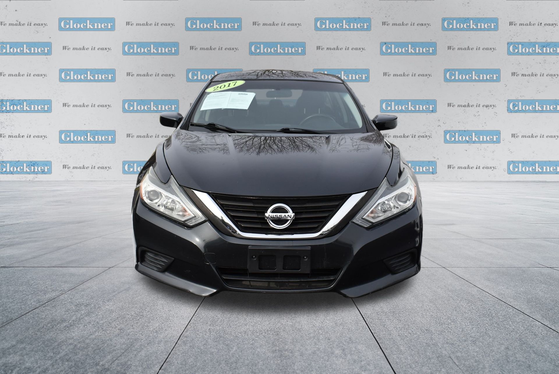 Used 2017 Nissan Altima S with VIN 1N4AL3AP0HN339662 for sale in Portsmouth, OH