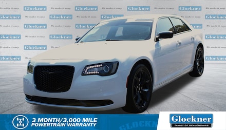 2022 Chrysler 300 Touring Sedan