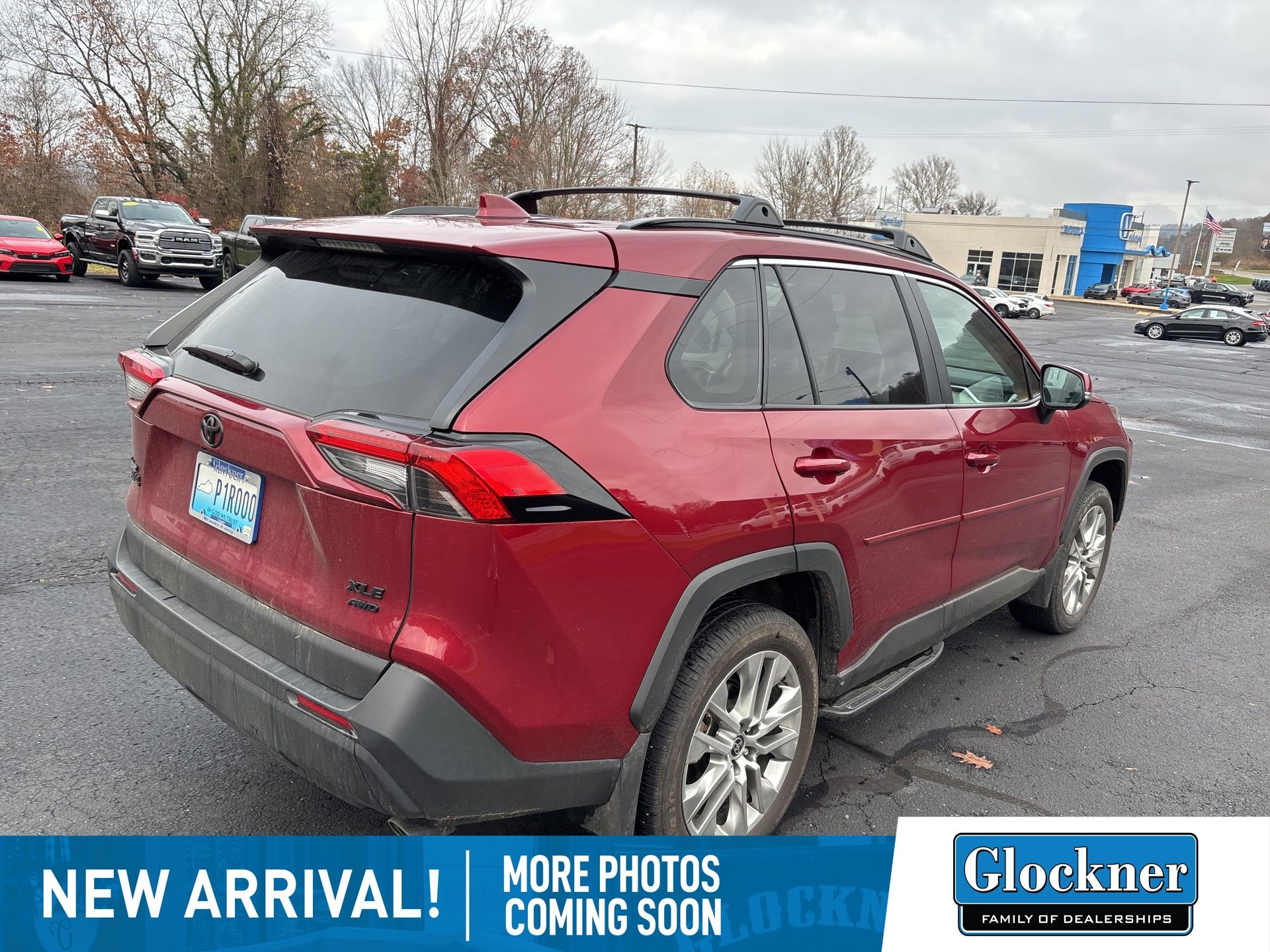 2025 Toyota RAV4 XLE Premium photo 3