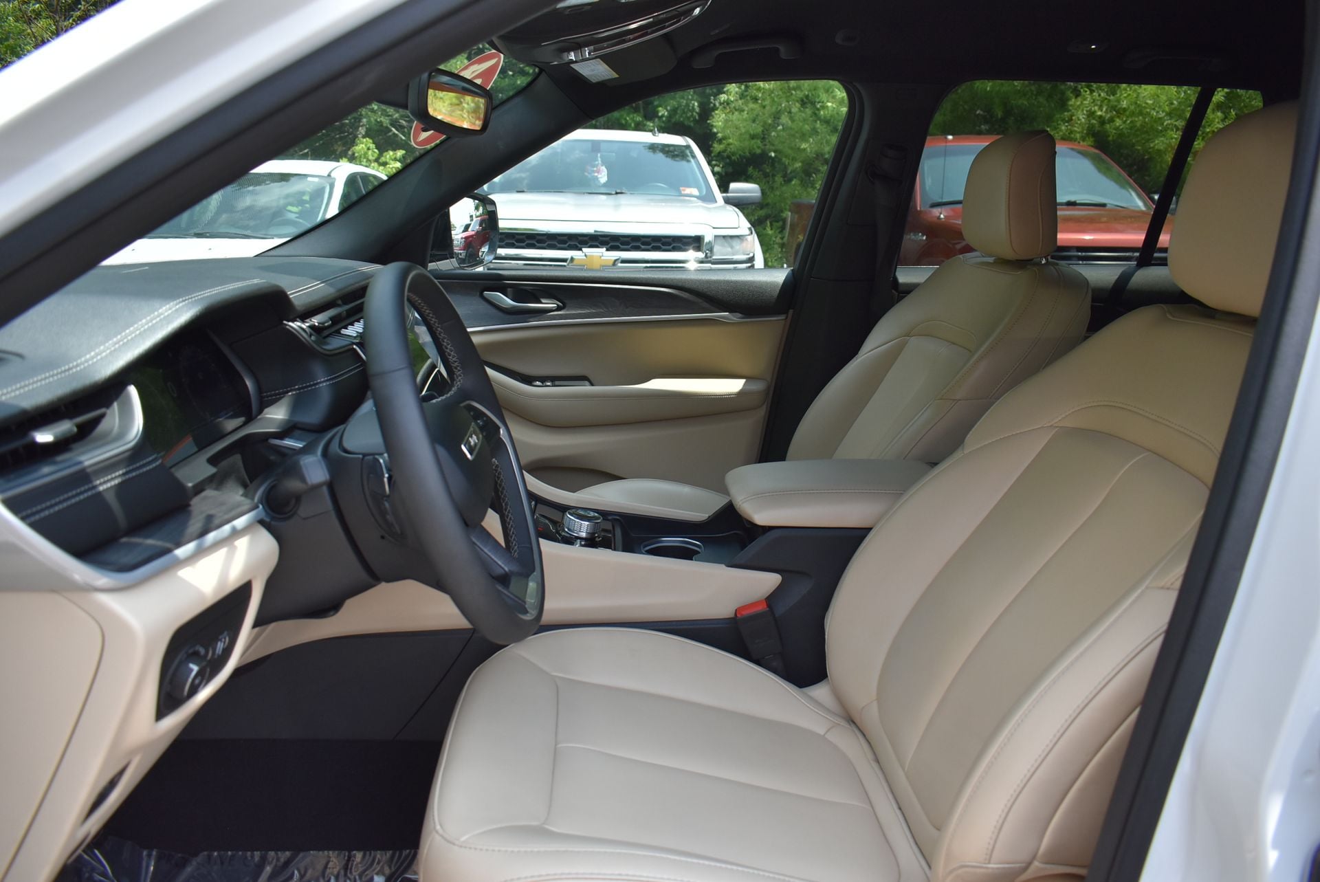 2024 Jeep Grand Cherokee Limited - Photo 16