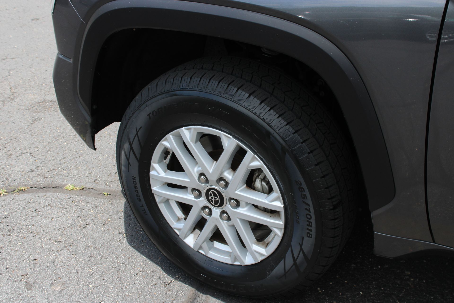 2024 Toyota Tundra SR5 - Photo 13