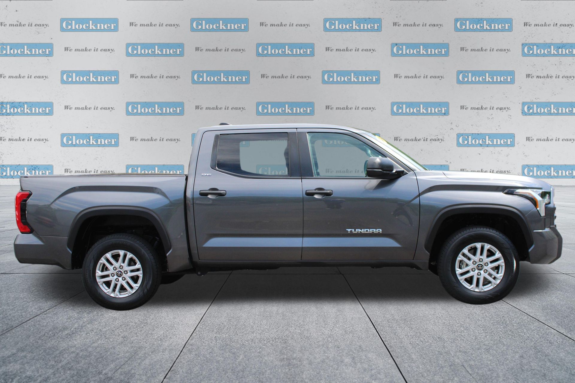 2024 Toyota Tundra SR5 - Photo 6