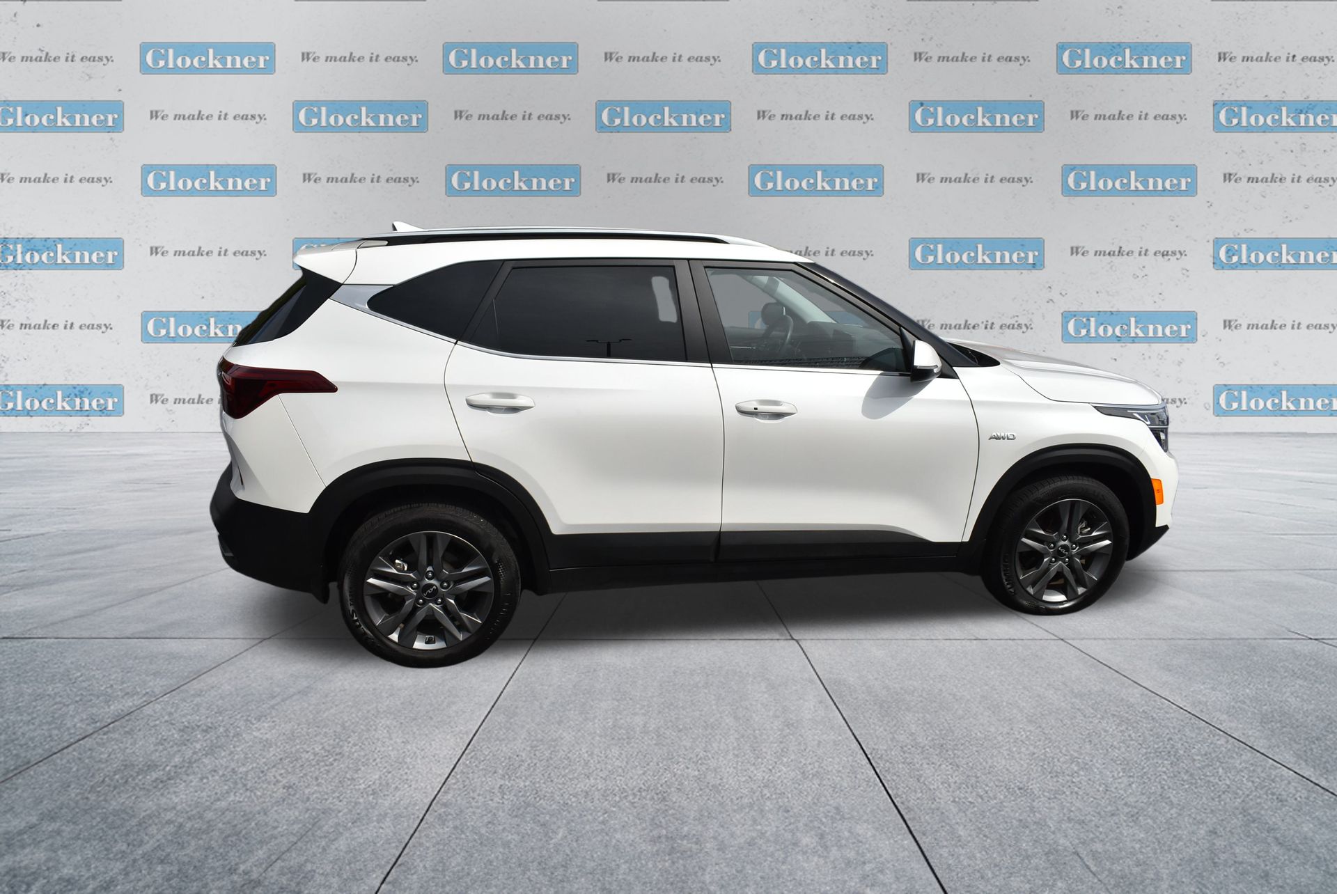 2023 Kia Seltos S photo 2
