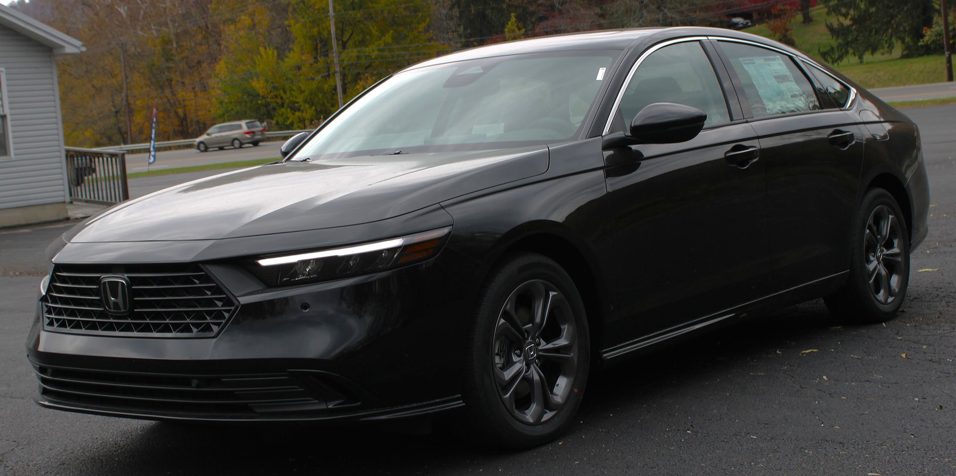 2025 Honda Accord Hybrid EX-L's photo