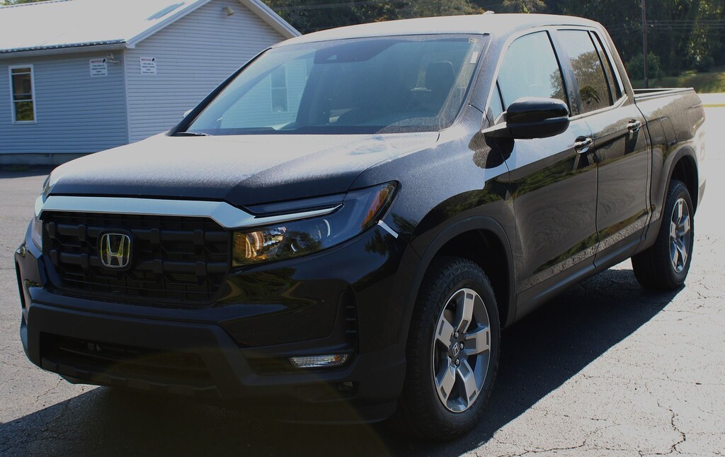 New 2025 Honda Ridgeline RTL Truck Crew Cab