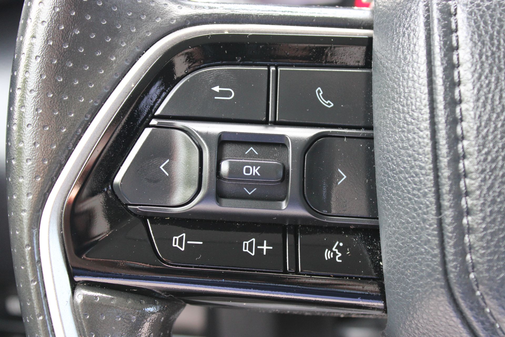 2024 Toyota Tundra SR5 - Photo 27