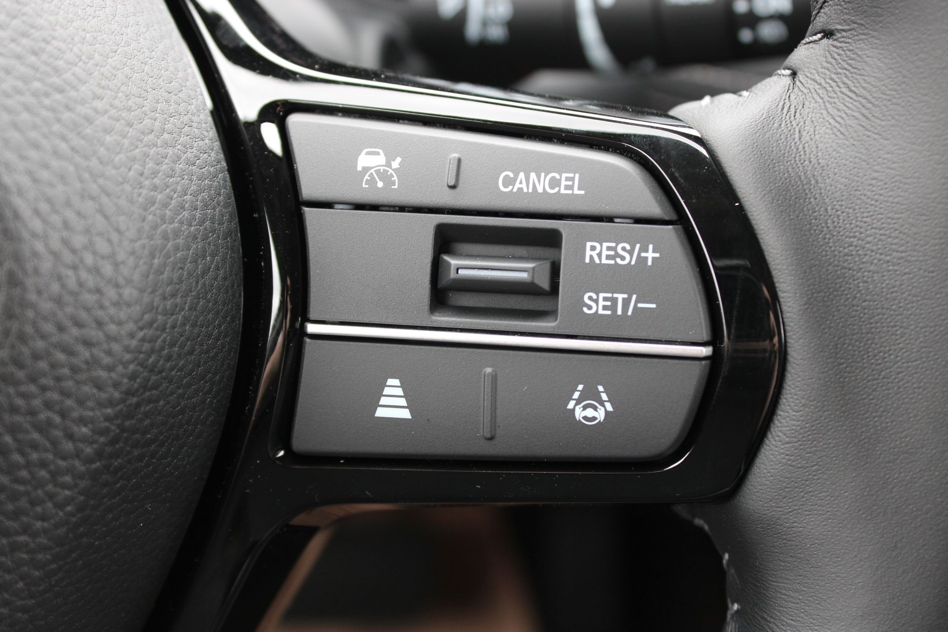 2026 Honda HR-V EX-L - Photo 29