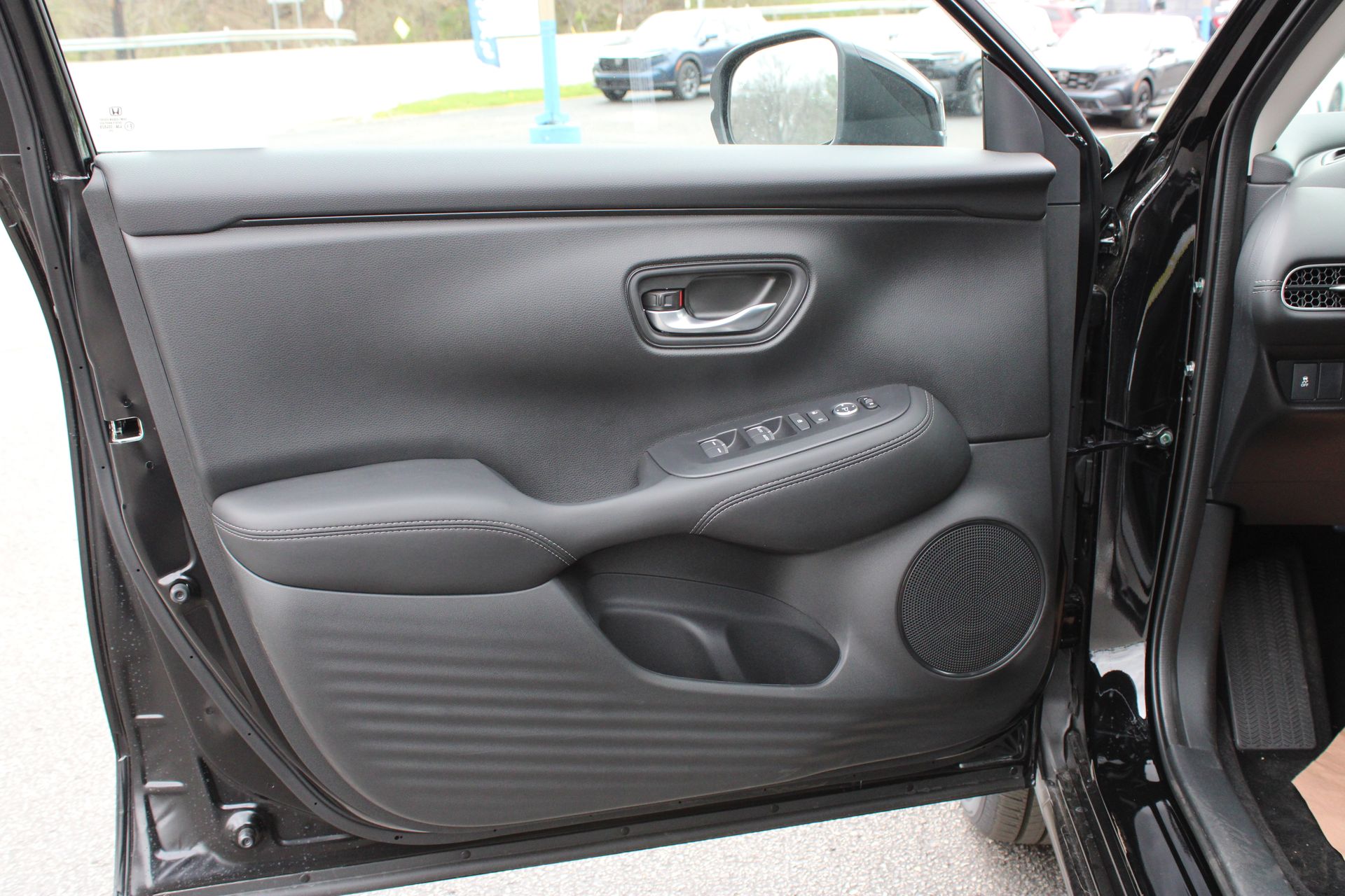 2026 Honda HR-V EX-L - Photo 14