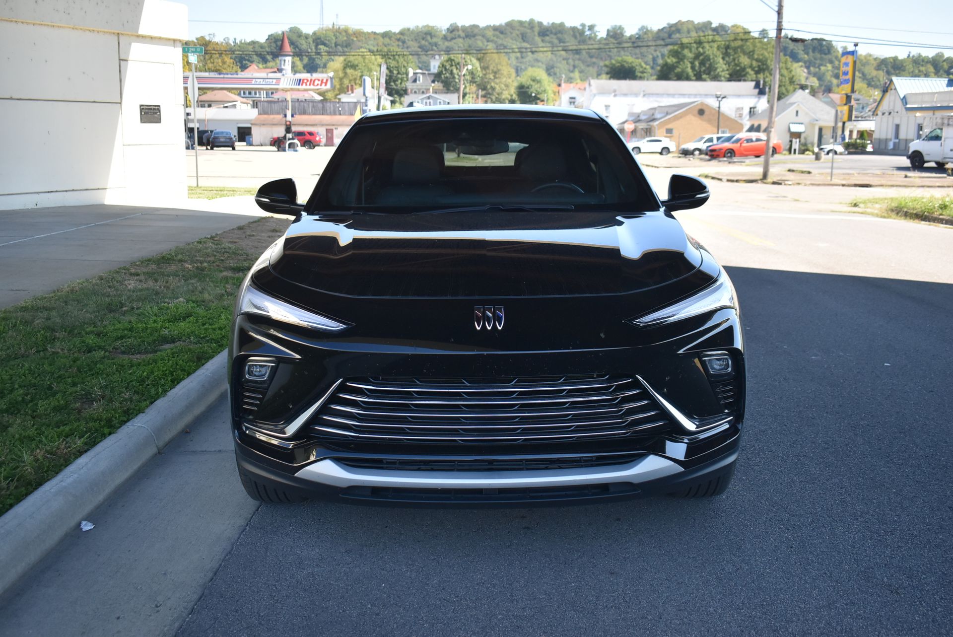 2024 Buick Envista Preferred photo 2