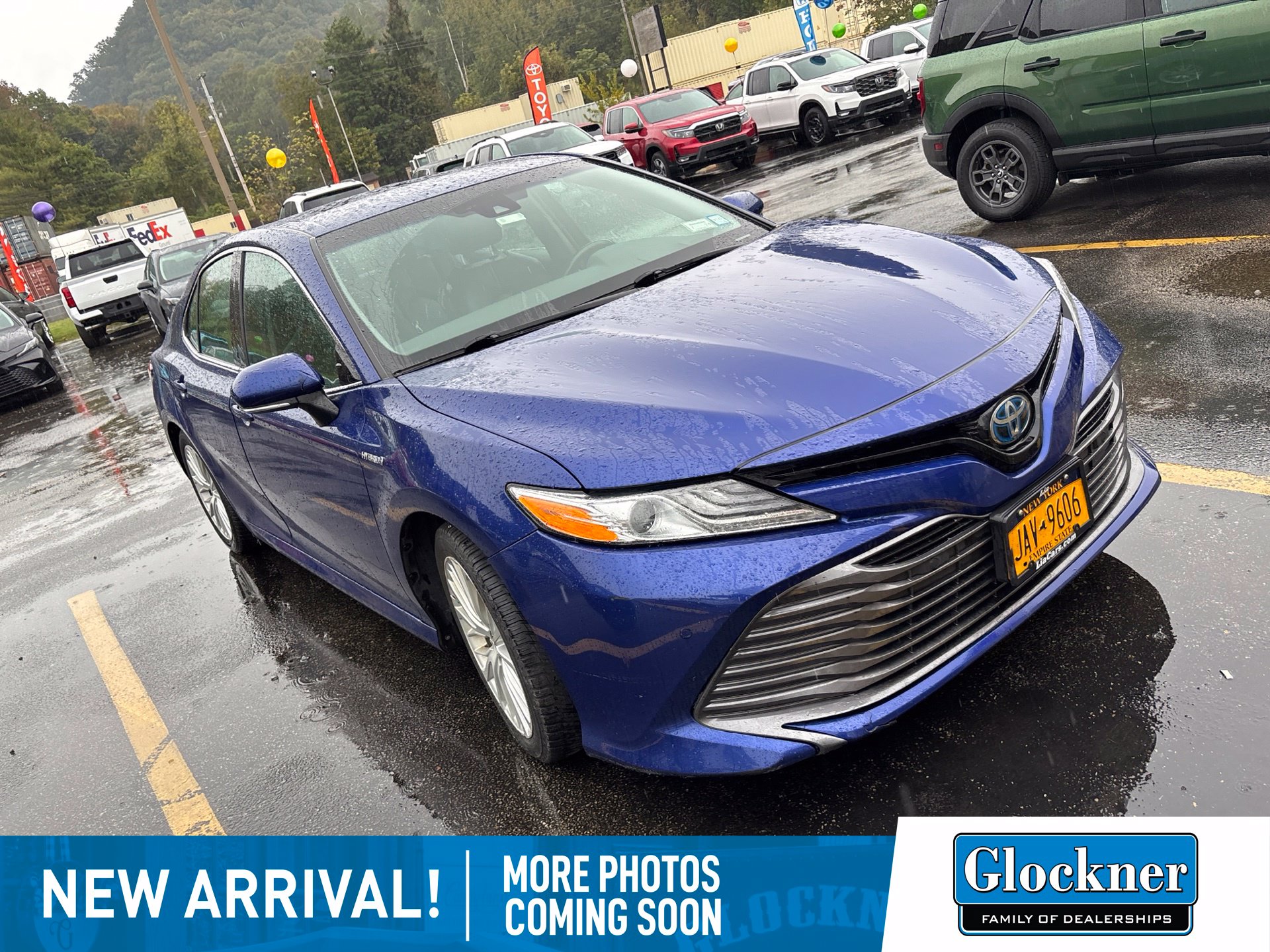 Used 2018 Toyota Camry Hybrid XLE Sedan