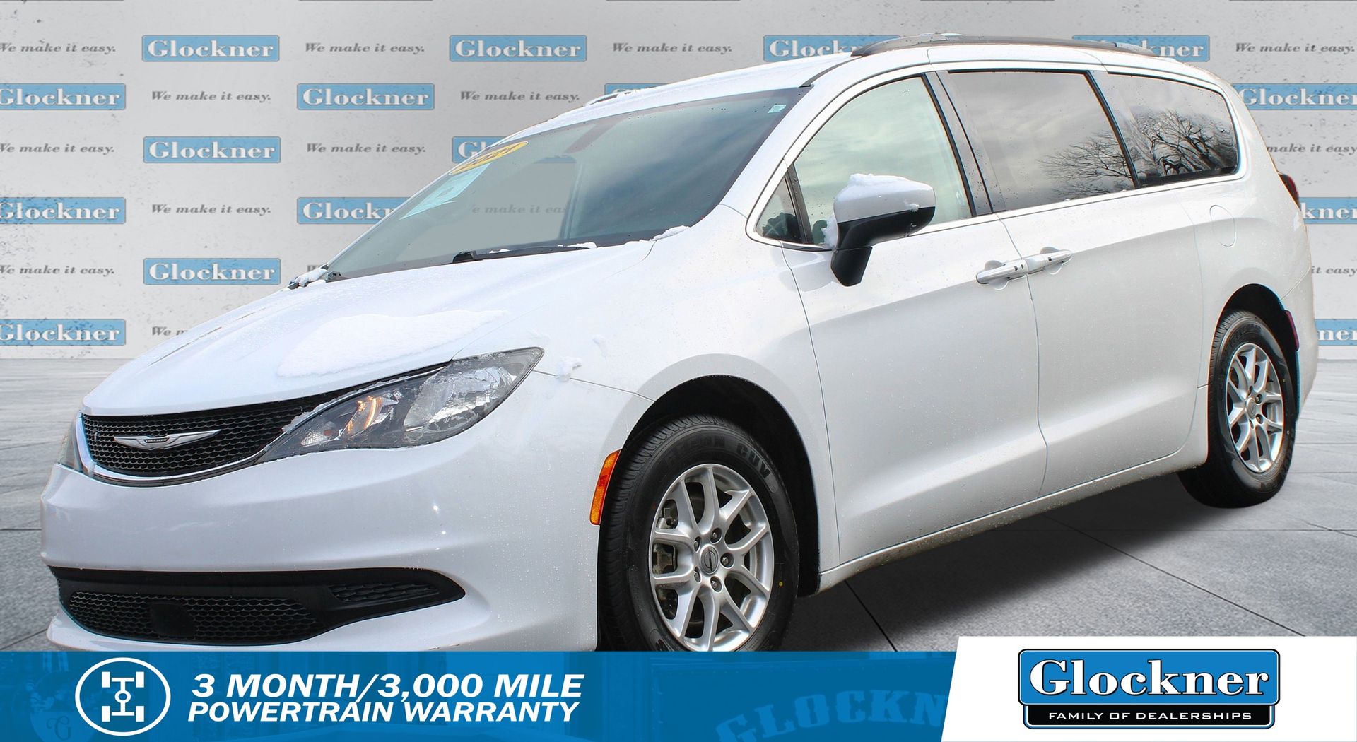 2021 Chrysler Voyager's photo